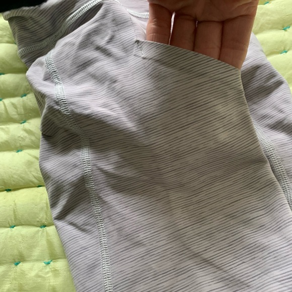 lululemon capri leggings - Picture 3 of 5